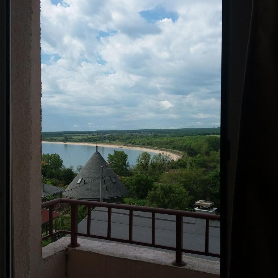 Къща За Гости Семейство Маврови Hotell Rezovo Exteriör bild