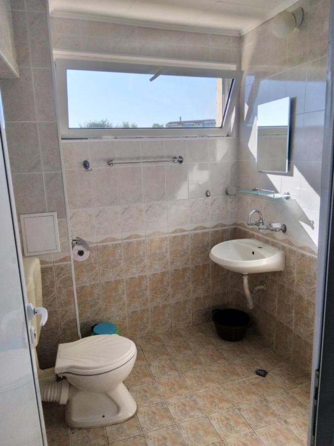Къща За Гости Семейство Маврови Hotell Rezovo Exteriör bild